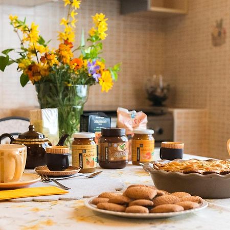 Domus Amica Bed & Breakfast Lu (Piedmont) Eksteriør bilde