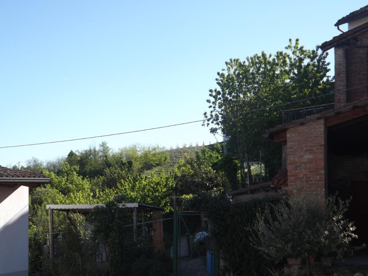 Domus Amica Bed & Breakfast Lu (Piedmont) Eksteriør bilde