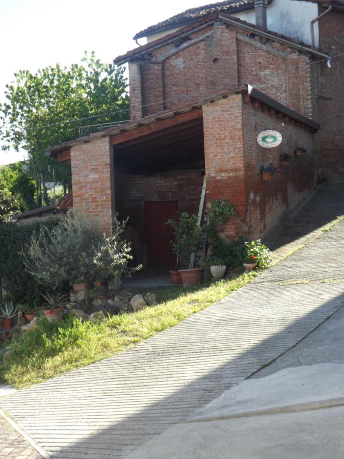Domus Amica Bed & Breakfast Lu (Piedmont) Eksteriør bilde
