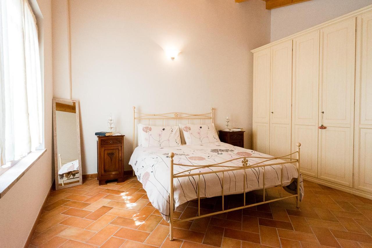 Domus Amica Bed & Breakfast Lu (Piedmont) Eksteriør bilde